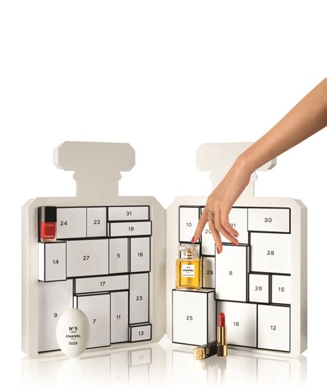 chanel advent calendar 2022 price.